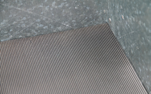 Gummiriefenmatte für Einlegeschale Metall für CEMbox 750 L