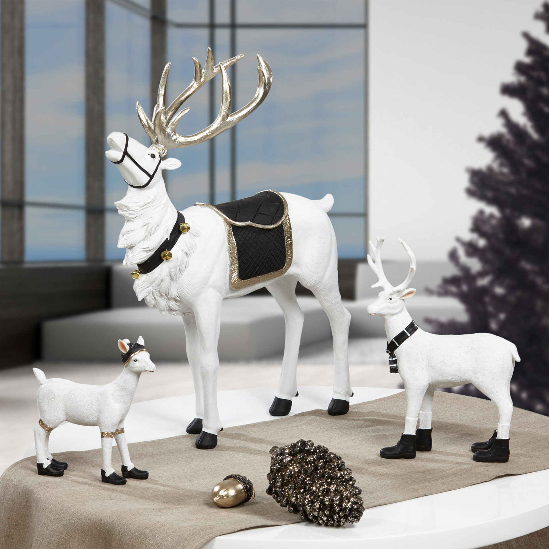 Kaheku Hirsch Gavin in weiß