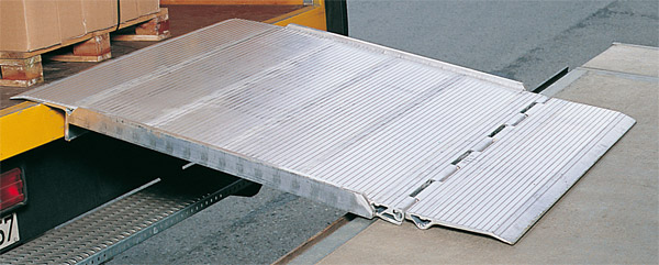 453-0129 Alu-Überfahrbrücke mit Gelenkkante, Breite 1250 mm