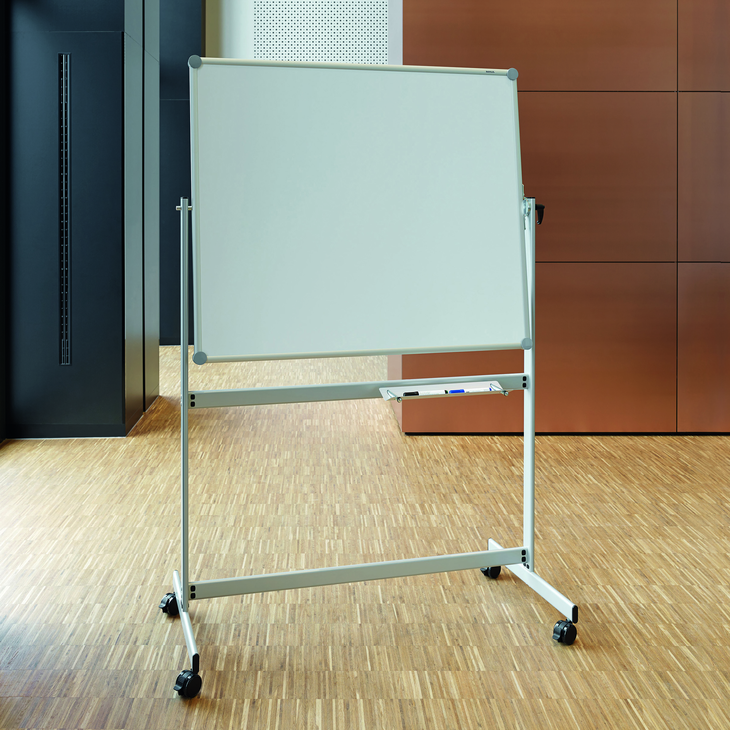 288-0097_S310 Maul Whiteboard-Klapptafel MAULstandart drehbar