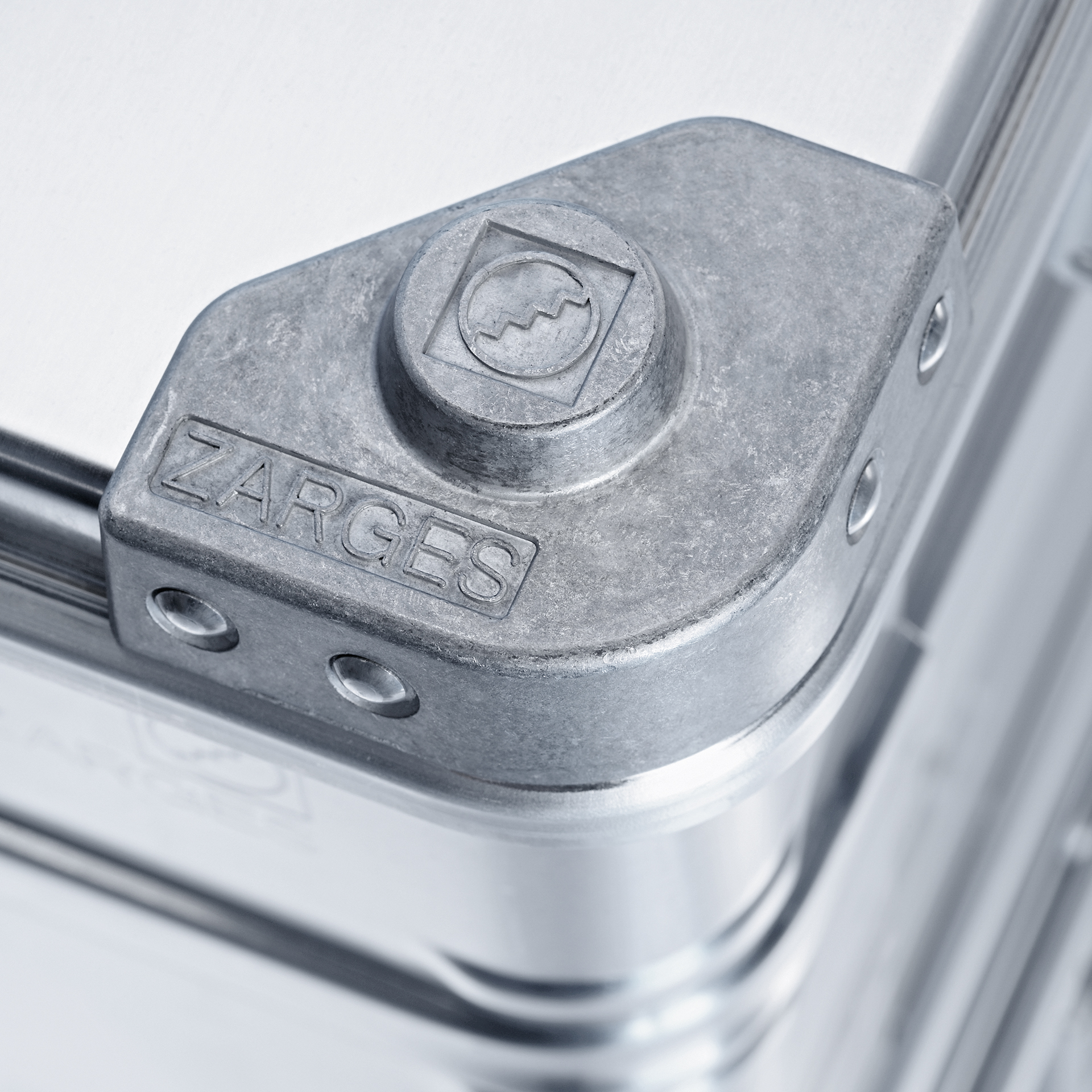 708-0120-0144_5_S594 Aluminium-Transportboxen Serie S - IP 67