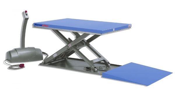 Flachscheren-Hubtisch mit Auffahrkeil, 380V, 1 t, lichtblau/ schwarz, Hubbereich: 80-760mm